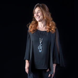 Vicky Schaetzinger insegnante di Coro Pop